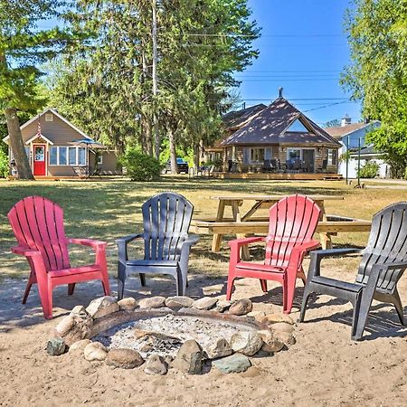 Quaint Studio With Shared Beach Walk To Suttons Bay المظهر الخارجي الصورة