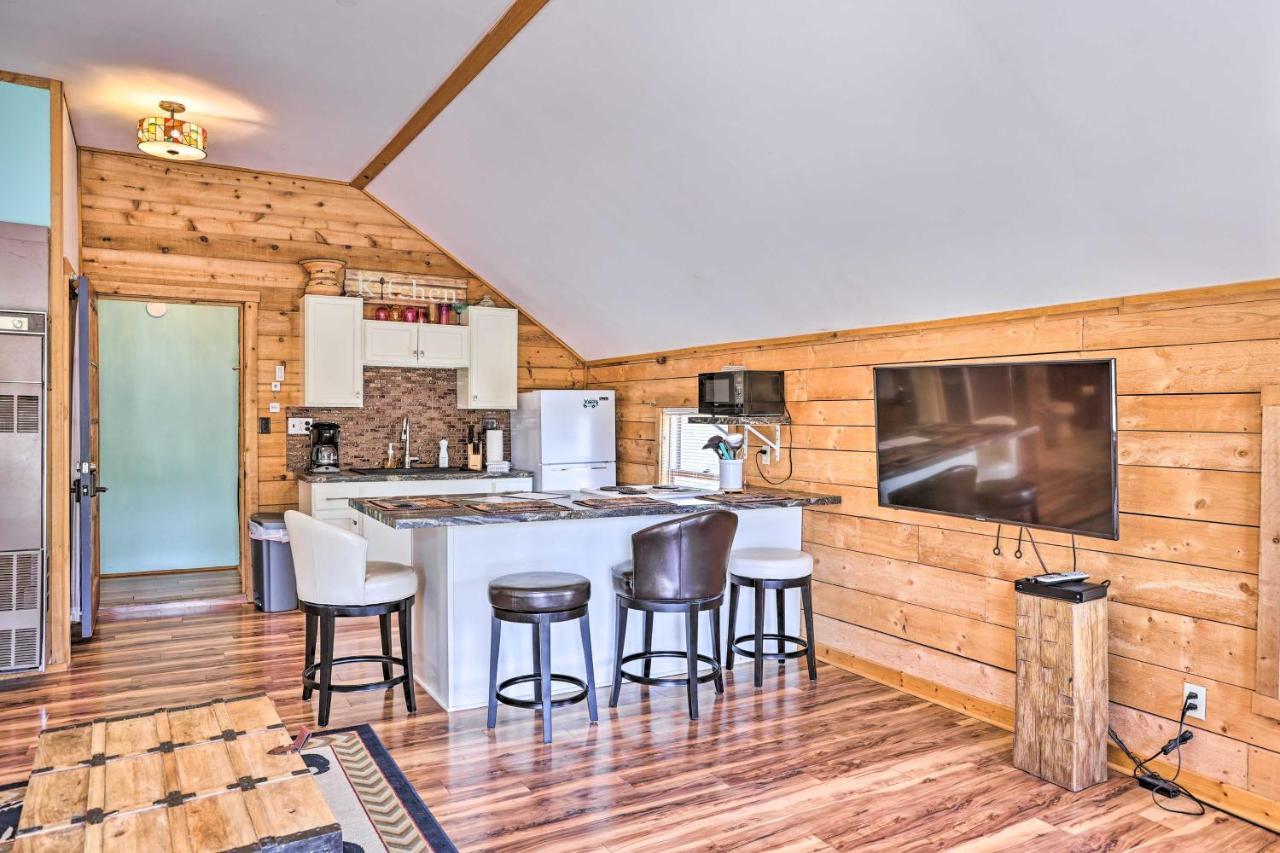 Quaint Studio With Shared Beach Walk To Suttons Bay المظهر الخارجي الصورة