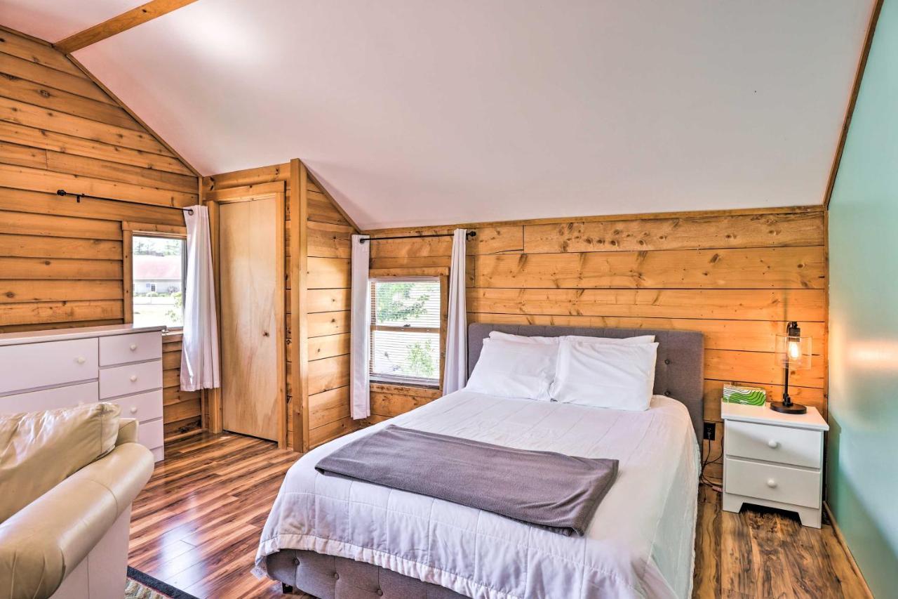 Quaint Studio With Shared Beach Walk To Suttons Bay المظهر الخارجي الصورة