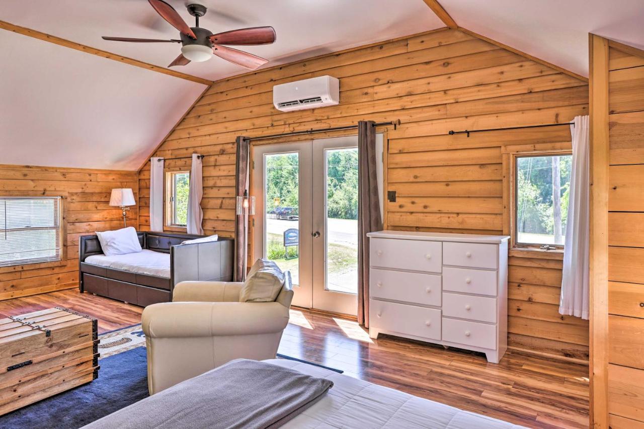Quaint Studio With Shared Beach Walk To Suttons Bay المظهر الخارجي الصورة